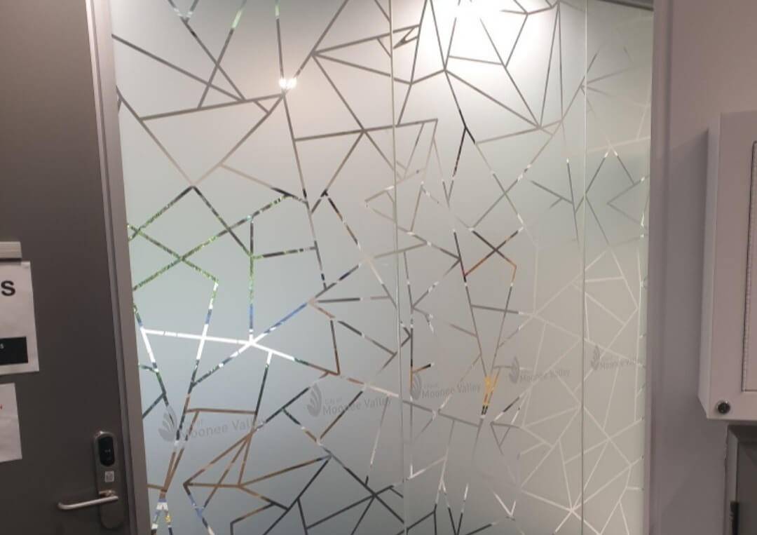 decorative privacy window tinting for an office